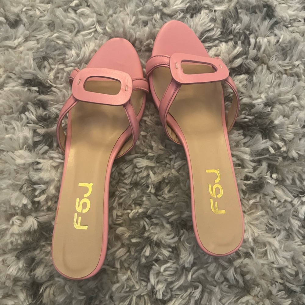 FSJ pink kitten heel